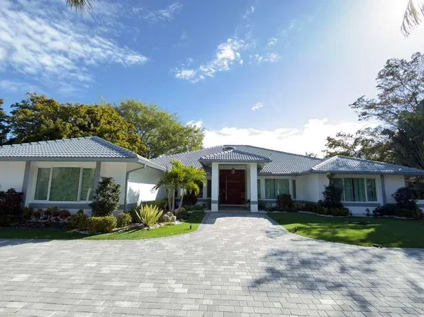 5928 NW 77th Ter, Pompano Beach, FL 33067