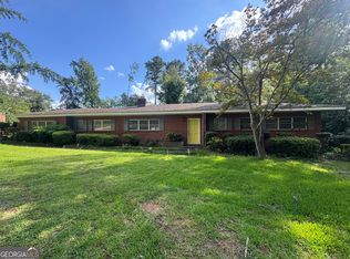 1810 Pine Forest Cir, Dublin, GA 31021