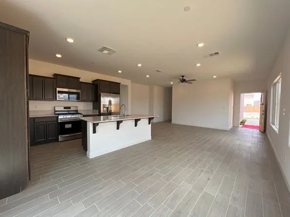 3416 Birchmont Way, Shafter, CA 93263