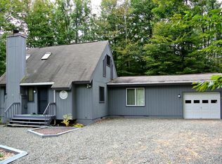 9181 Penn Ter, Tobyhanna, PA