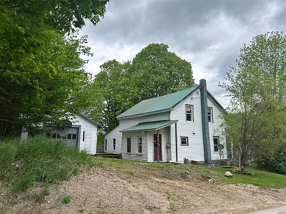 3rd image of 4 McKabe Rd