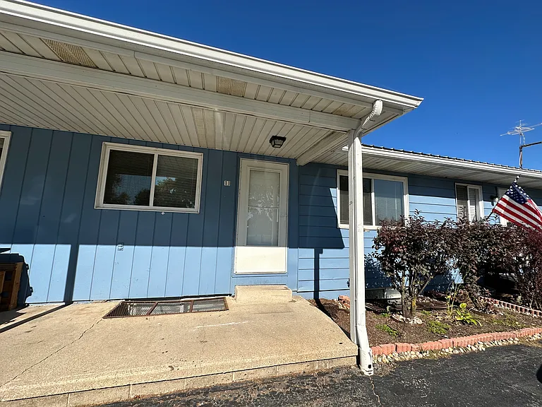 6995 W 200 N #11 — Photo 33