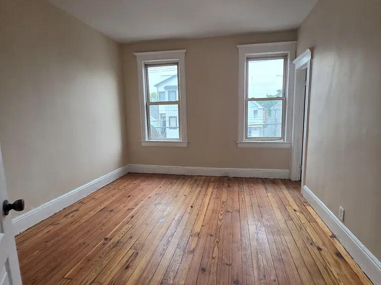 178 Fulton Ave #2 — Photo 3