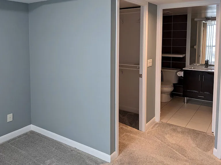 215 Sherway Gardens Rd #707 — Photo 11