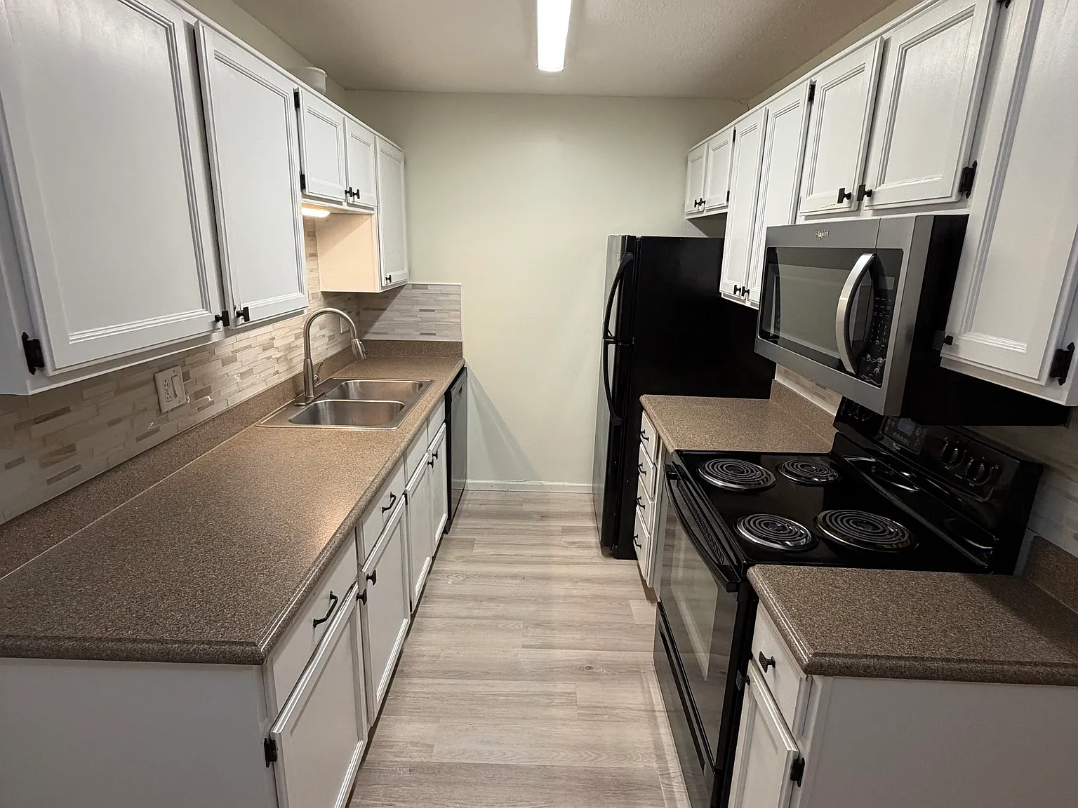 2 bed, 1.5 bath, 856 sqft, $1,500 — Photo 4
