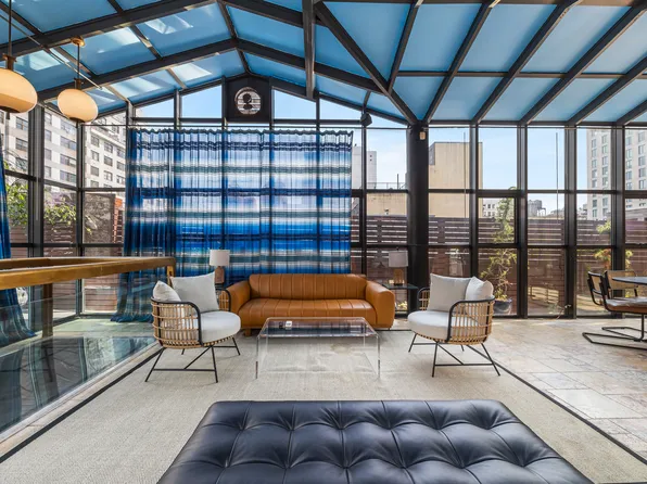 10 East 14th Street image 43 of 55