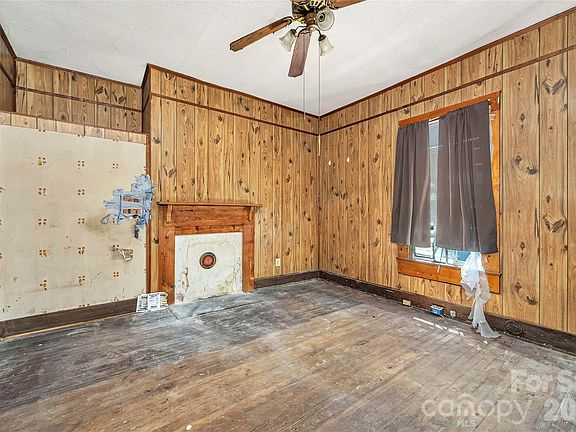 2nd image of 114 W 6th Ave