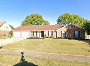 1904 Bob White Dr, Tupelo, MS 38801