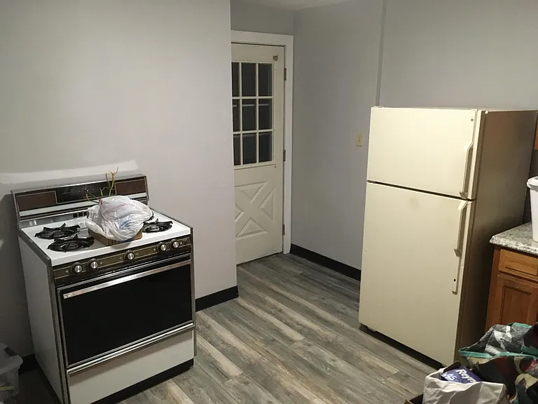 513 Edmond St #2 — Photo 3