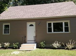 31 Clyde Ave, West Springfield, MA 01089