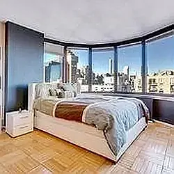 Rented by R New York