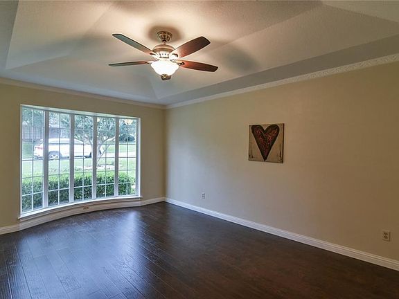 5th image of 1819 Ridgeside Dr