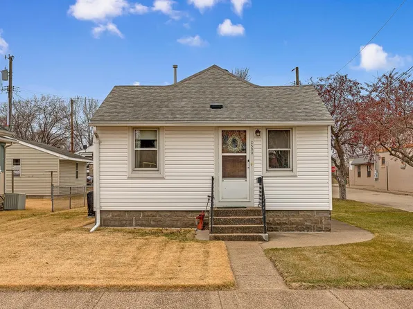 2500 17th STREET S S, La Crosse, WI 54601