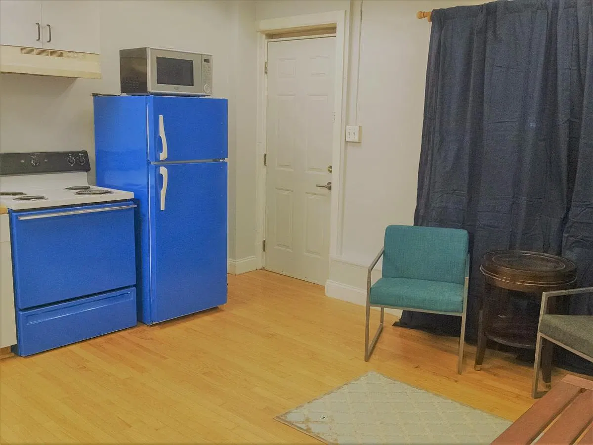 1 bed, 600 sqft, $1,050 — Photo 3