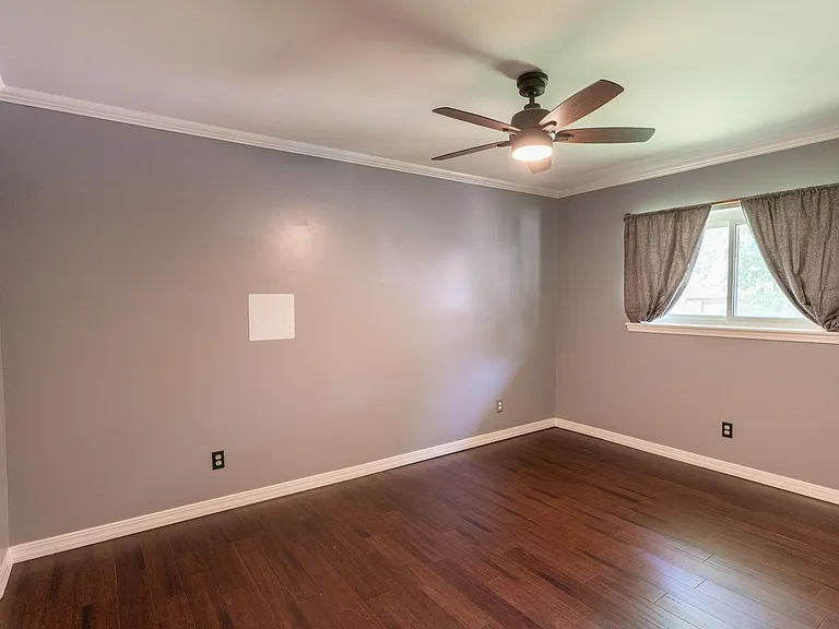 8052 Fernwood Cir — Photo 10