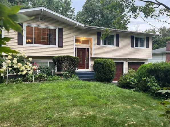 27 Harmony Road, Spring Valley, NY 10977