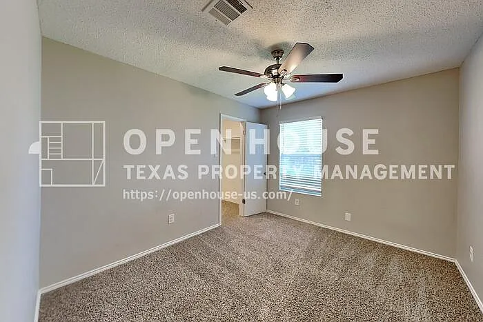 520 Bailey St — Photo 14