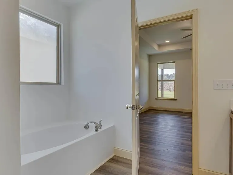 106 Glory Rd — Photo 8