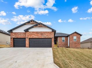 2104 N 21st St, Ozark, MO 65721