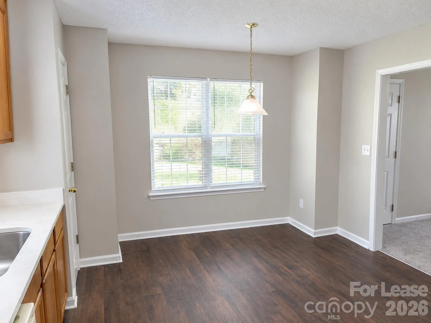 4 bed, 2.5 bath, $2,500 — Photo 3