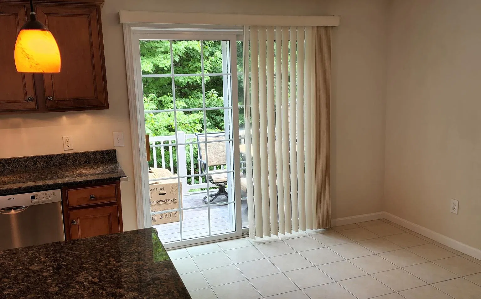 2 bed, 2.5 bath, 2000 sqft, $3,200 — Photo 4