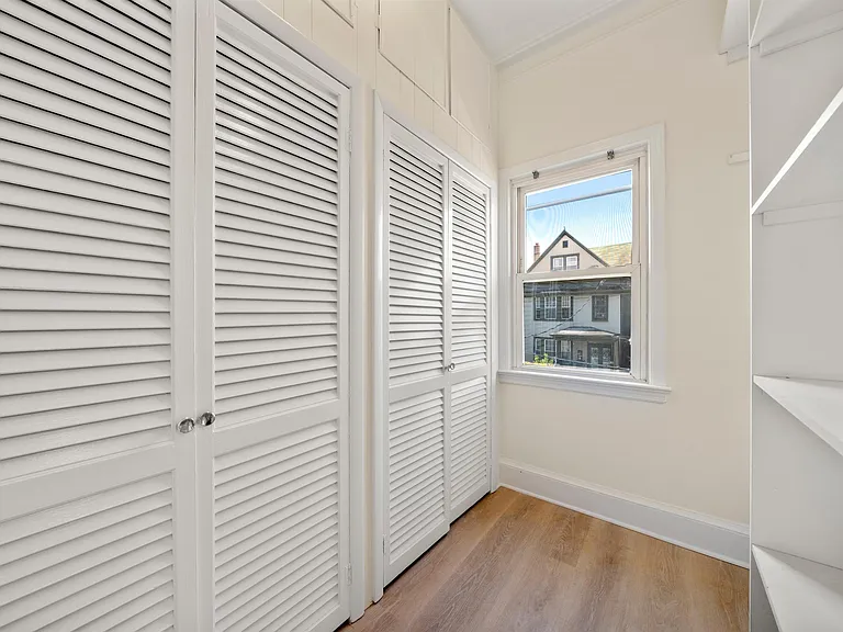 8 Cooper Pl #2 — Photo 3