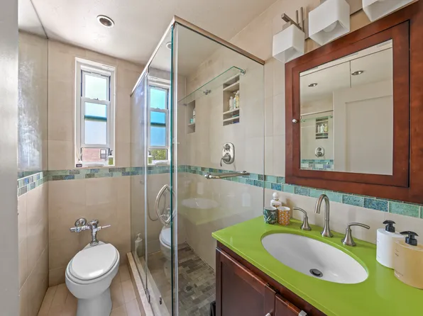 310 West 55th Street image 15 of 18