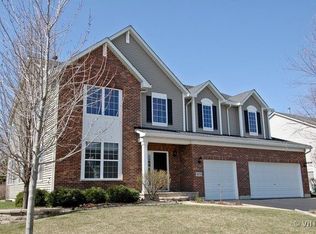 1670 Natures Way, Lindenhurst, IL 60046