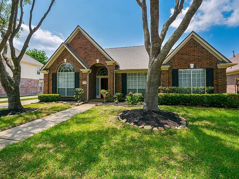 23119 N Warmstone Way — Photo 2