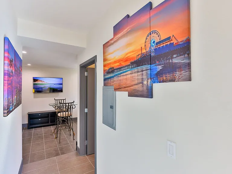 Aries Townhomes and Apartments — Photo 16