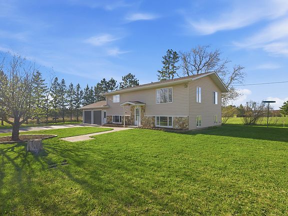 3rd image of 4647 County Road 121