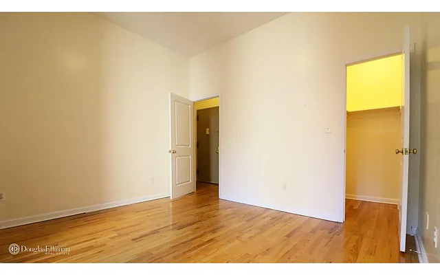 Rented by Douglas Elliman | media 22