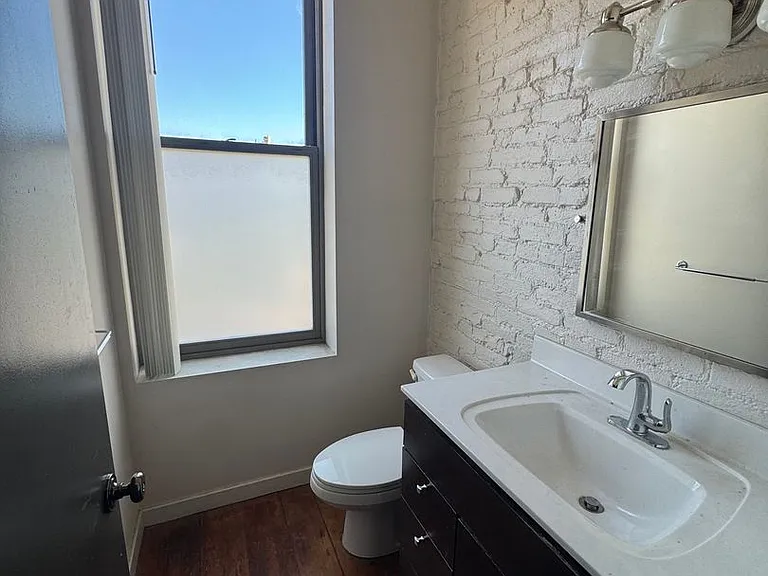 336 Saint Paul St — Photo 3