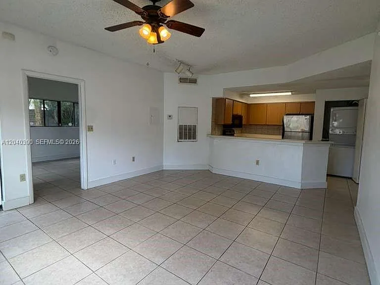 2550 SW 18th Ter #2201 — Photo 2