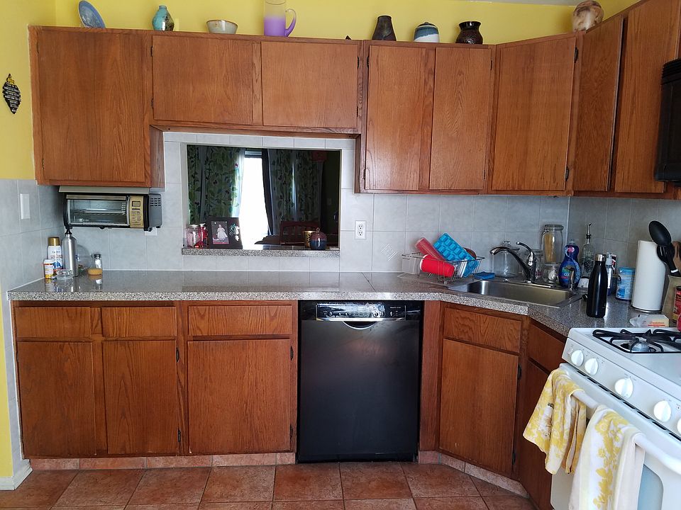 1st image of 468 Andover Pl