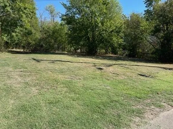 900 N Neal St, Commerce, TX 75428