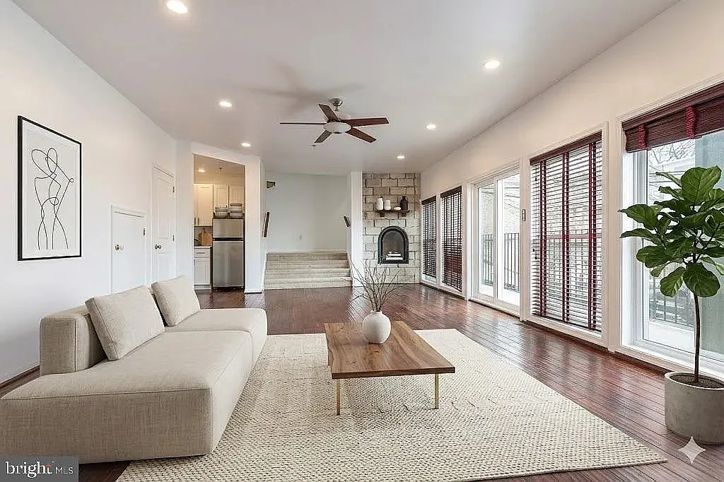 2 bed, 1436 sqft, $2,450 — Photo 1