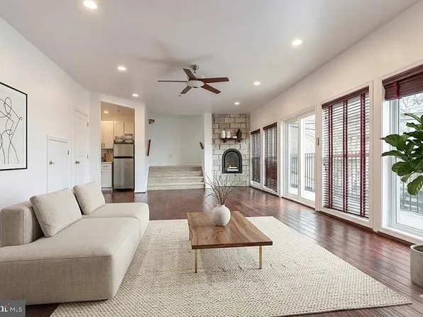 3937 Terrace St #2, Philadelphia, PA 19128