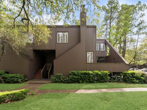 133 Litchfield Ln, Houston, TX 77024