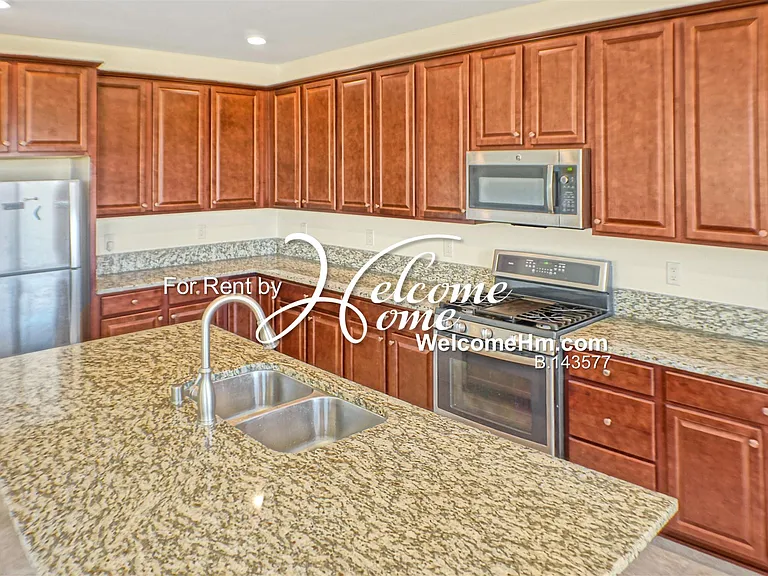 10445 Mott Ct — Photo 8
