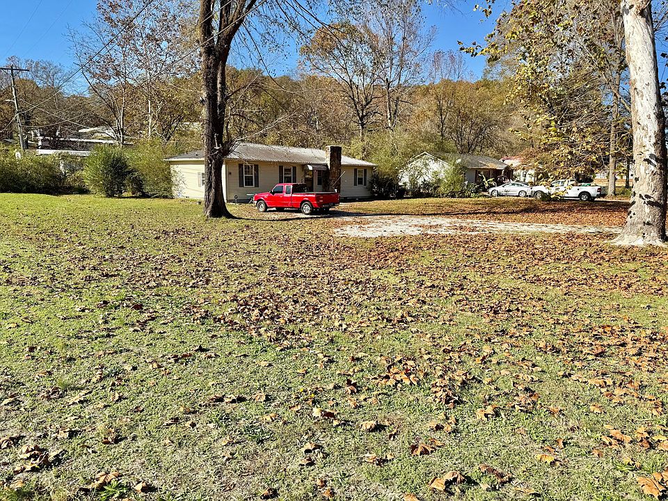 2nd image of 9045 Dallas Hollow Rd