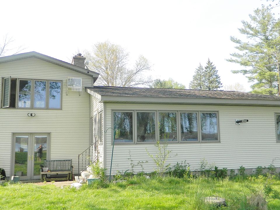 Dumont Lake Side