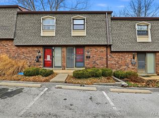256 Glandore Dr APT D, Ballwin, MO 63021