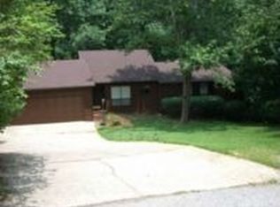 6009 Dee Ct, Stone Mountain, GA 30087