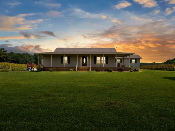 2534 Jester Ln, Lawrenceburg, TN 38464