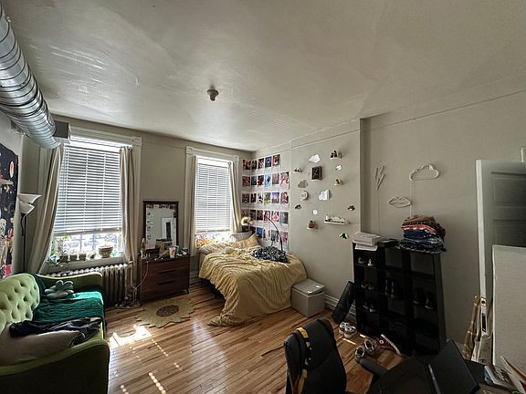 3rd image of 226 W McMillan St APT 1