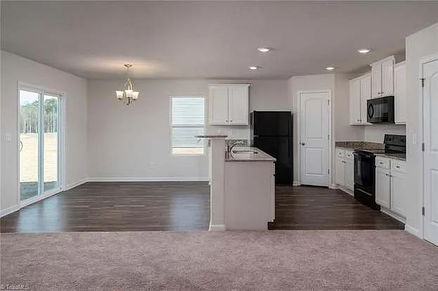 3998 Meredith Woods Ln — Photo 8