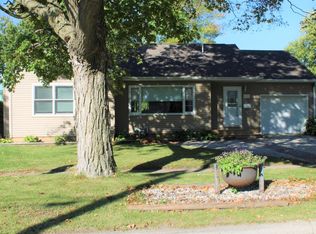 1103 Palmer St, Emmetsburg, IA 50536