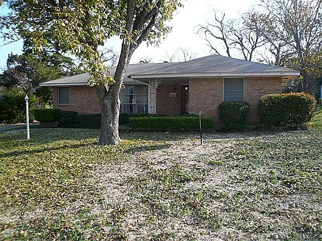1st image of 316 Woodacre Cir