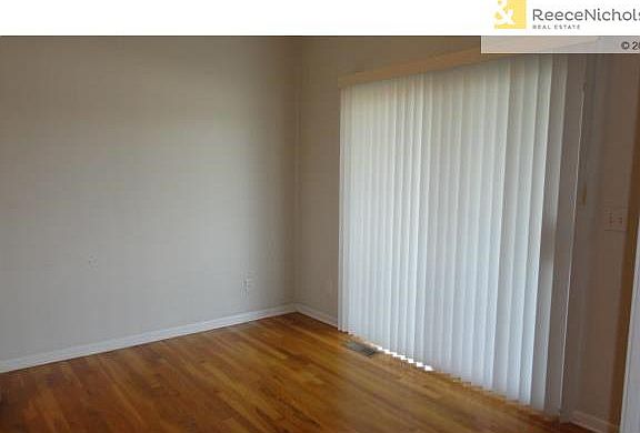 4th image of 606 NW Silverstone Ct